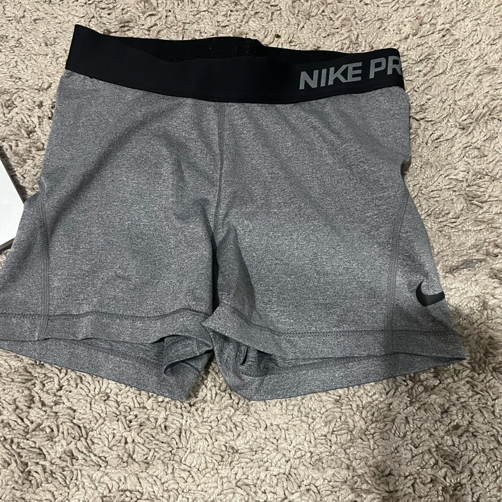 NEW GRAY NIKE PRO SETS